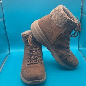 Skechers Performance Glacial Ultra Woodlands boots, size 7, good condition